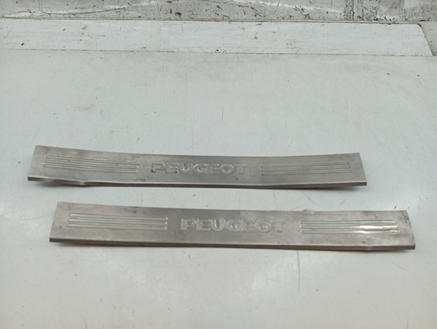 Friso de soleira da porta PEUGEOT 206 CC (2D) | 00 - 08 Imagem-1