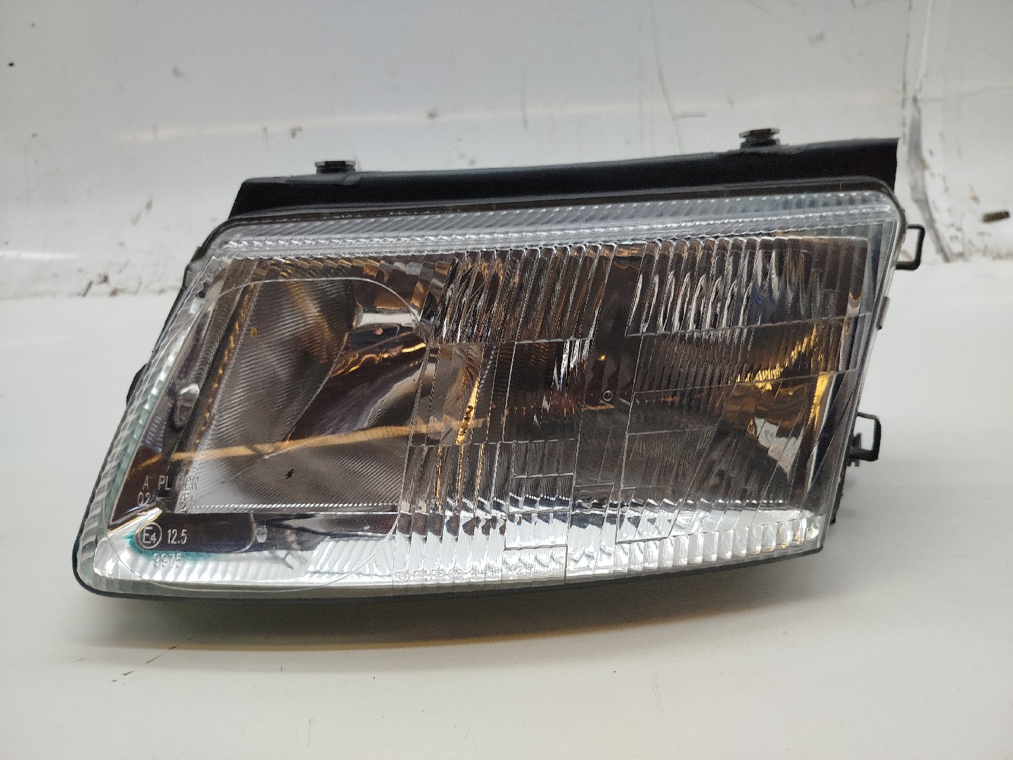 Ótica Esquerda VOLKSWAGEN PASSAT (3B2) | 96 - 01