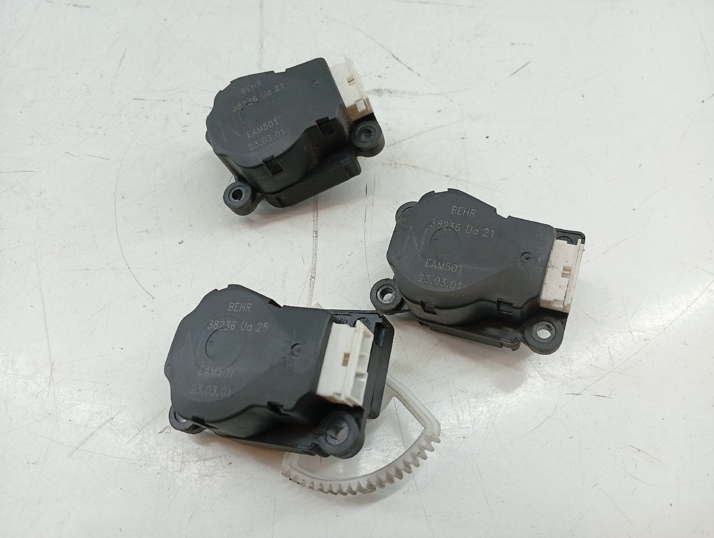 Motores atuadores de sofagem PEUGEOT 206 CC (2D) | 00 - 08
