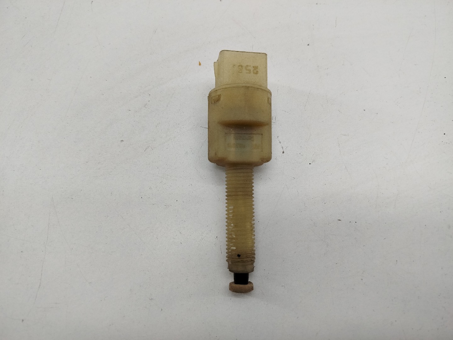 Botão de luz de travão VOLKSWAGEN PASSAT (3B2) | 96 - 01 Imagem-2
