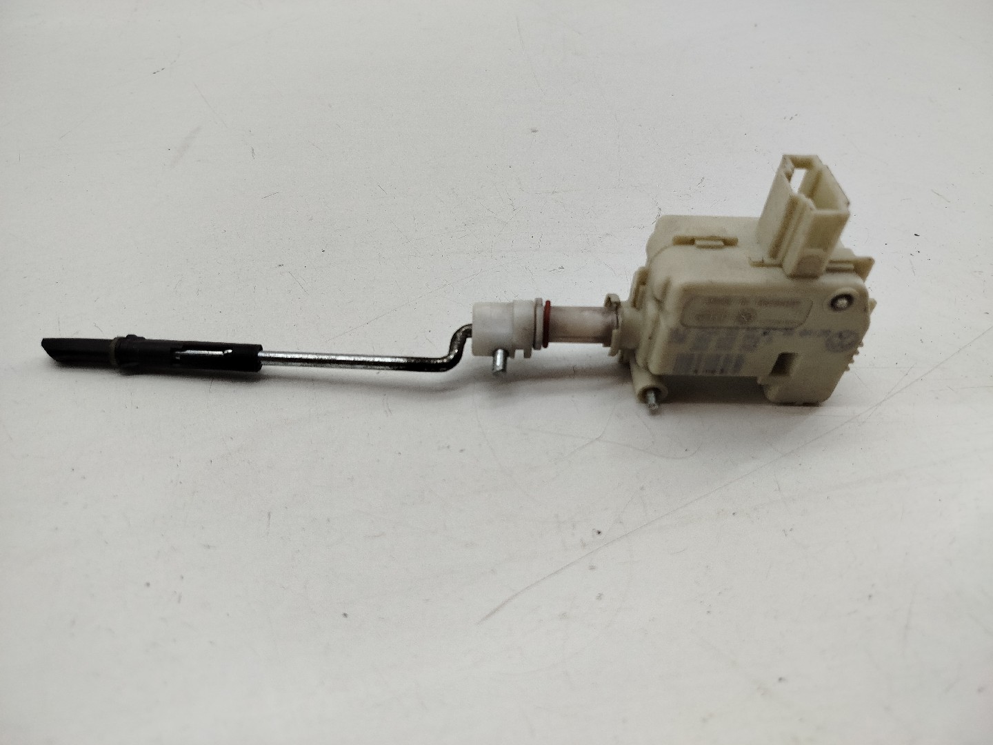 Fecho de deposito de combustível VOLKSWAGEN PASSAT (3B2) | 96 - 01 Imagem-4