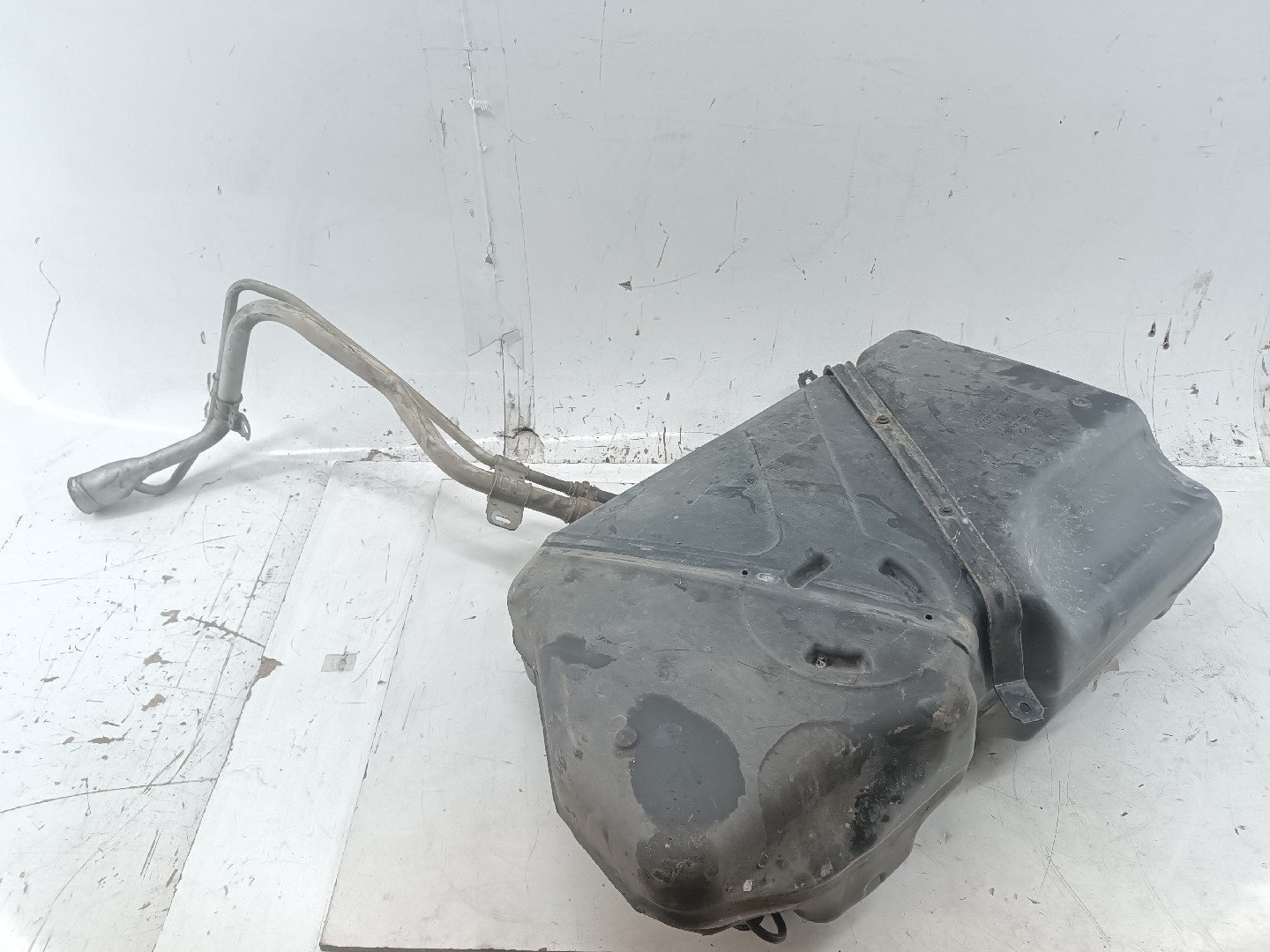 Depósito de Combustível FORD FIESTA V (JH_, JD_) | 01 - 14