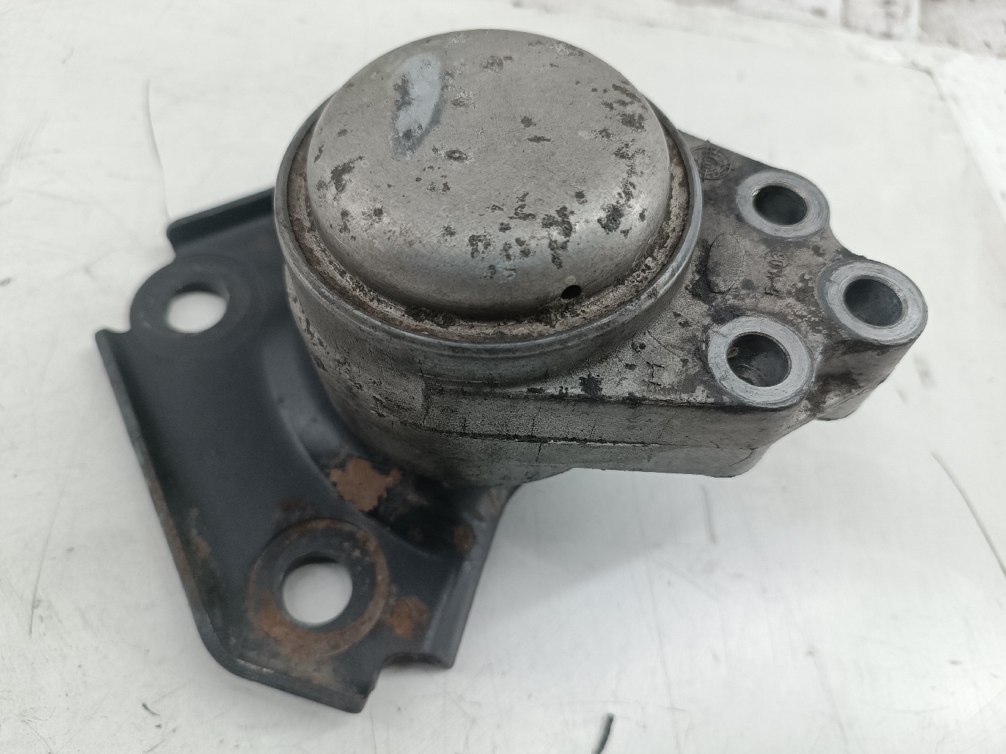 Apoio de motor AUDI A4 (8E2, B6) | 00 - 05 Imagem-1