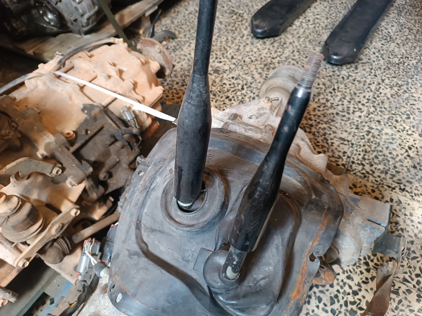 Caixa de Velocidades Manual NISSAN NAVARA Camião de plataforma/chassis (D22) | 97 -  Imagem-2