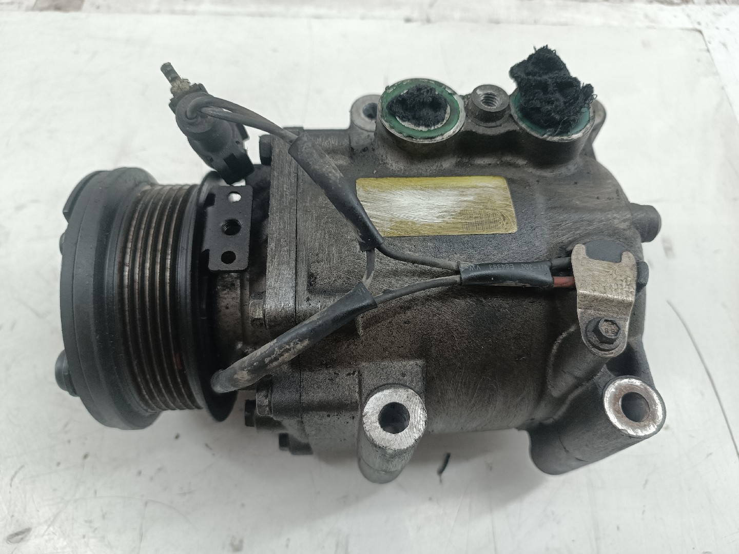 Compressor de Ar Condicionado FORD FIESTA V (JH_, JD_) | 01 - 14 Imagem-1