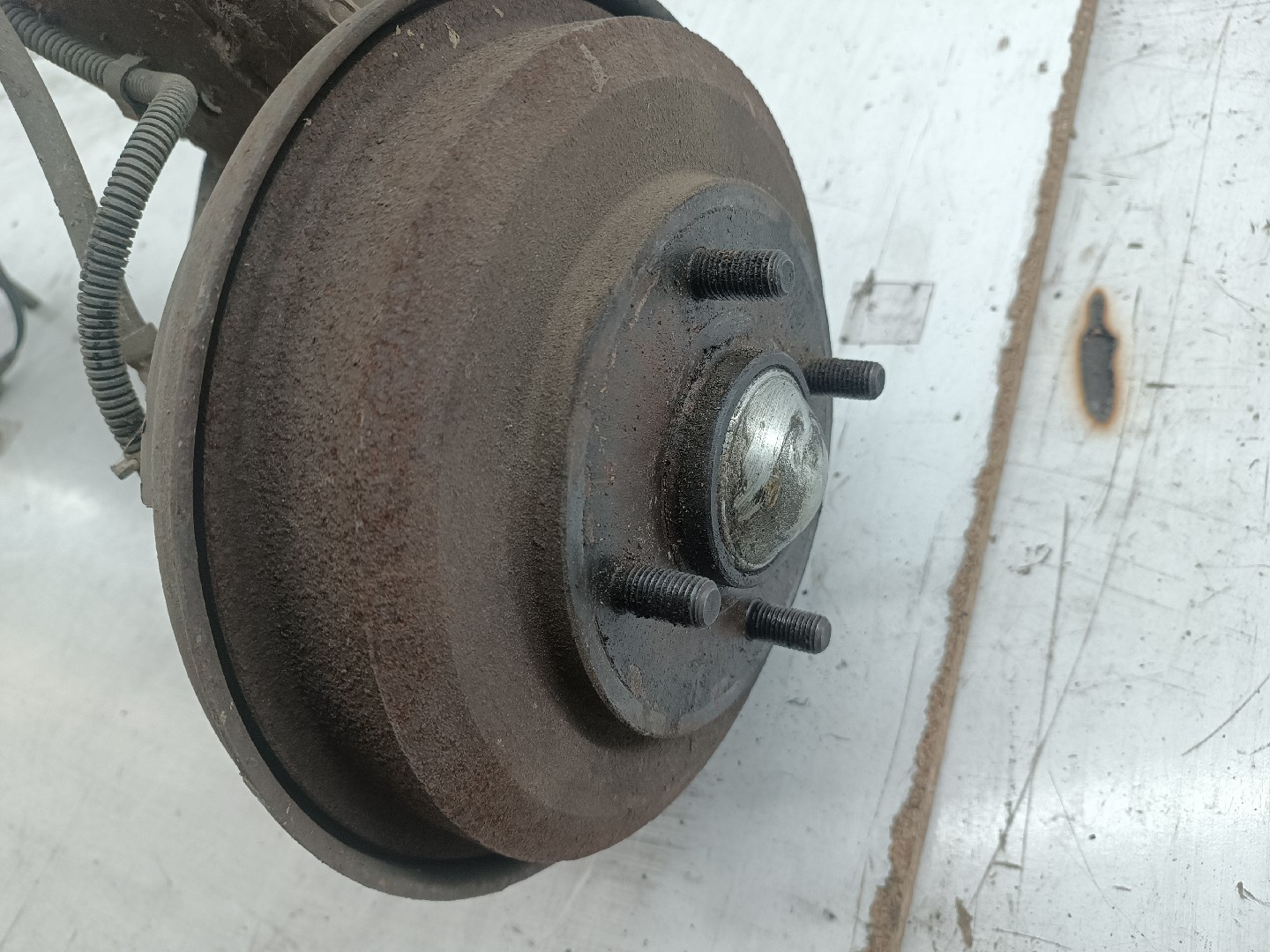 Eixo traseiro FORD FIESTA V (JH_, JD_) | 01 - 14 Imagem-1