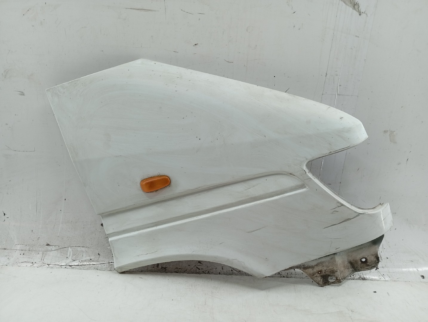 Guarda Lamas Direito MERCEDES-BENZ SPRINTER 3-t Caixa (903) | 95 - 06