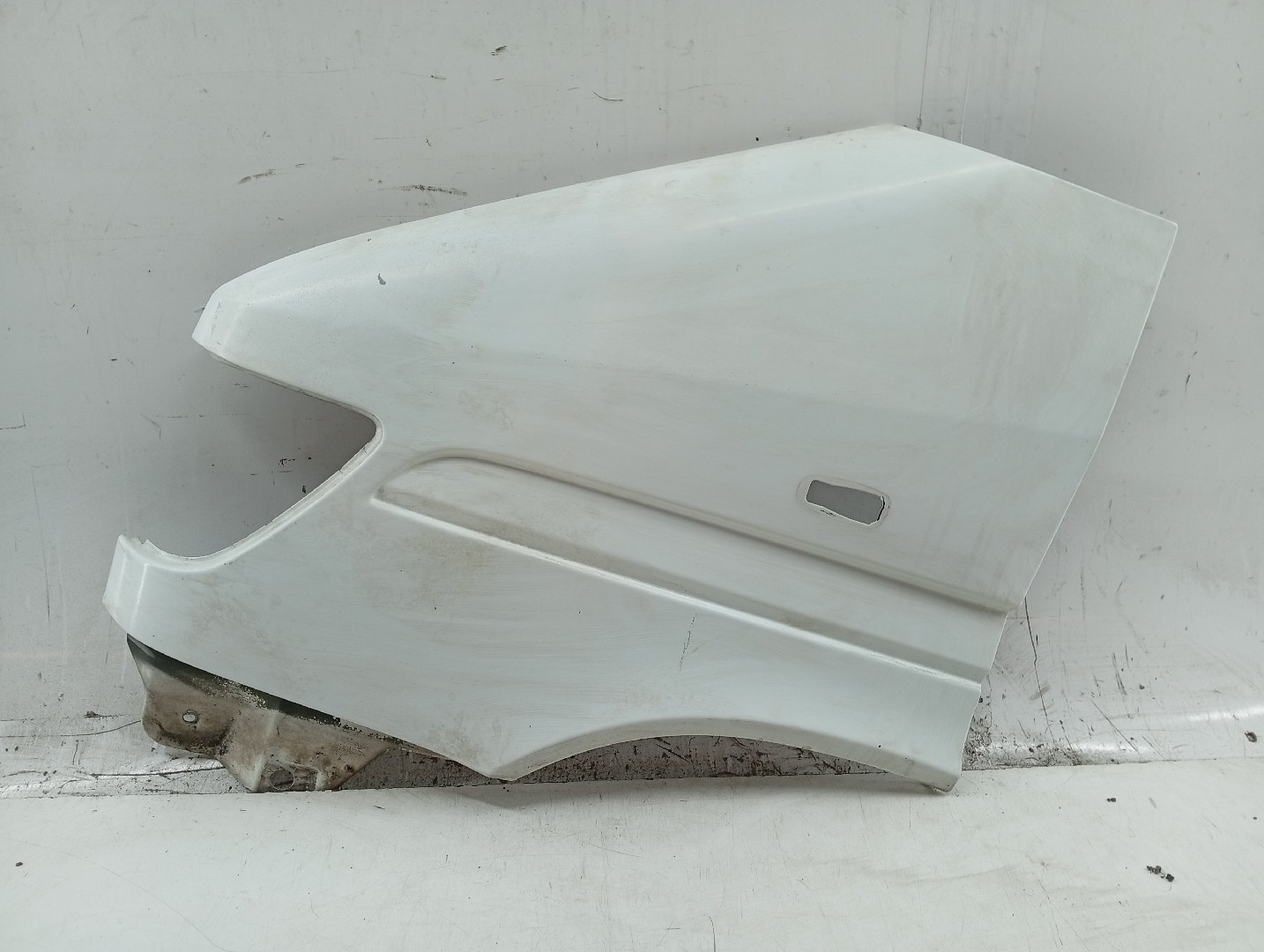 Guarda Lamas Esquerdo MERCEDES-BENZ SPRINTER 3-t Caixa (903) | 95 - 06