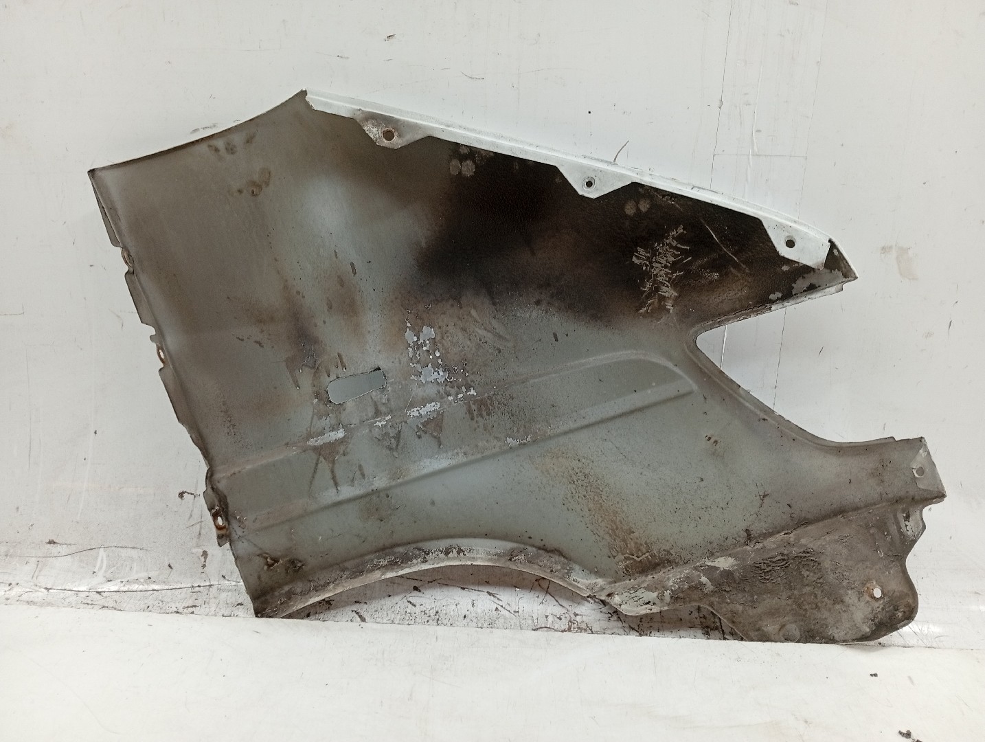 Guarda Lamas Esquerdo MERCEDES-BENZ SPRINTER 3-t Caixa (903) | 95 - 06 Imagem-3