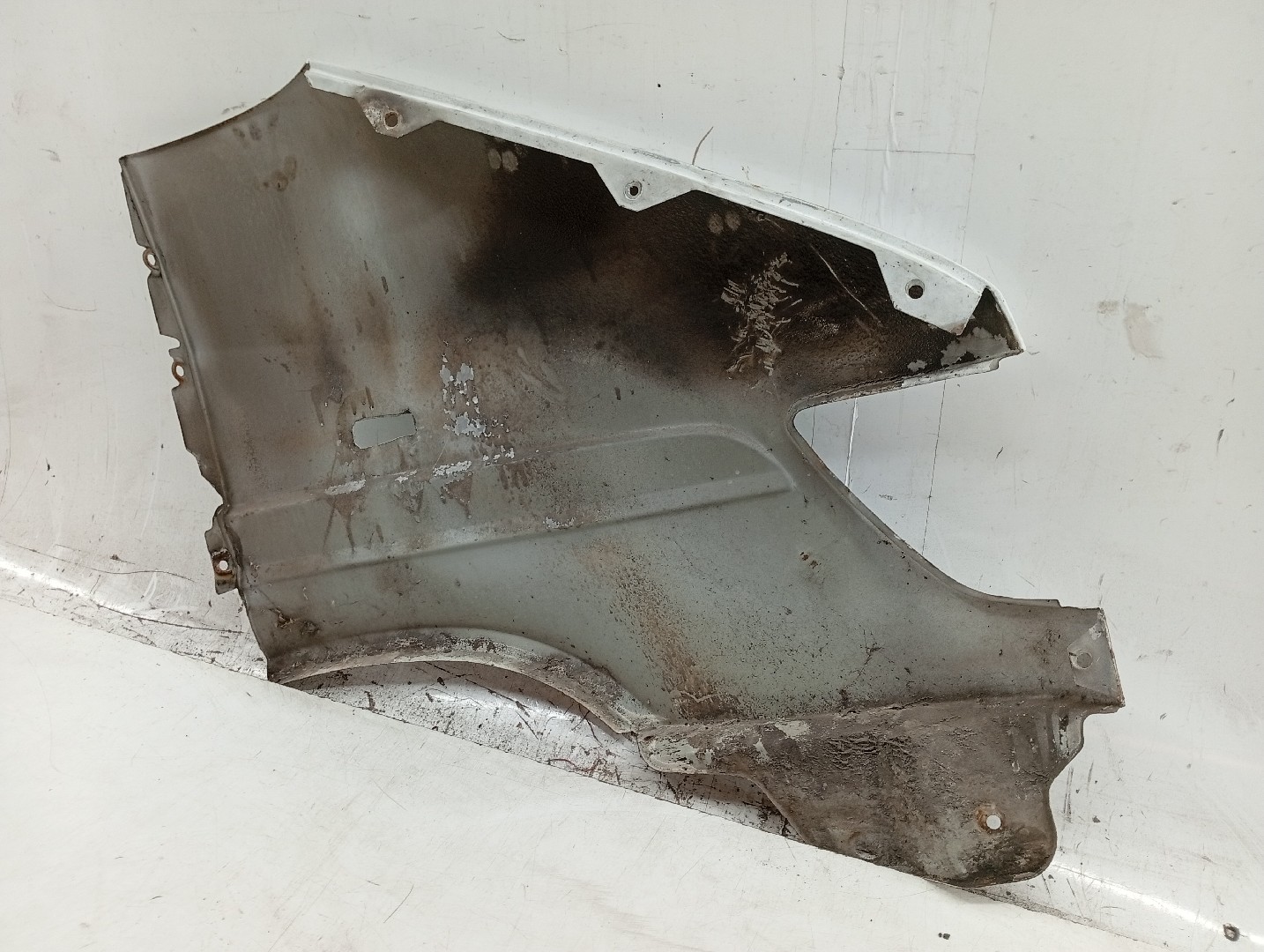 Guarda Lamas Esquerdo MERCEDES-BENZ SPRINTER 3-t Caixa (903) | 95 - 06 Imagem-5