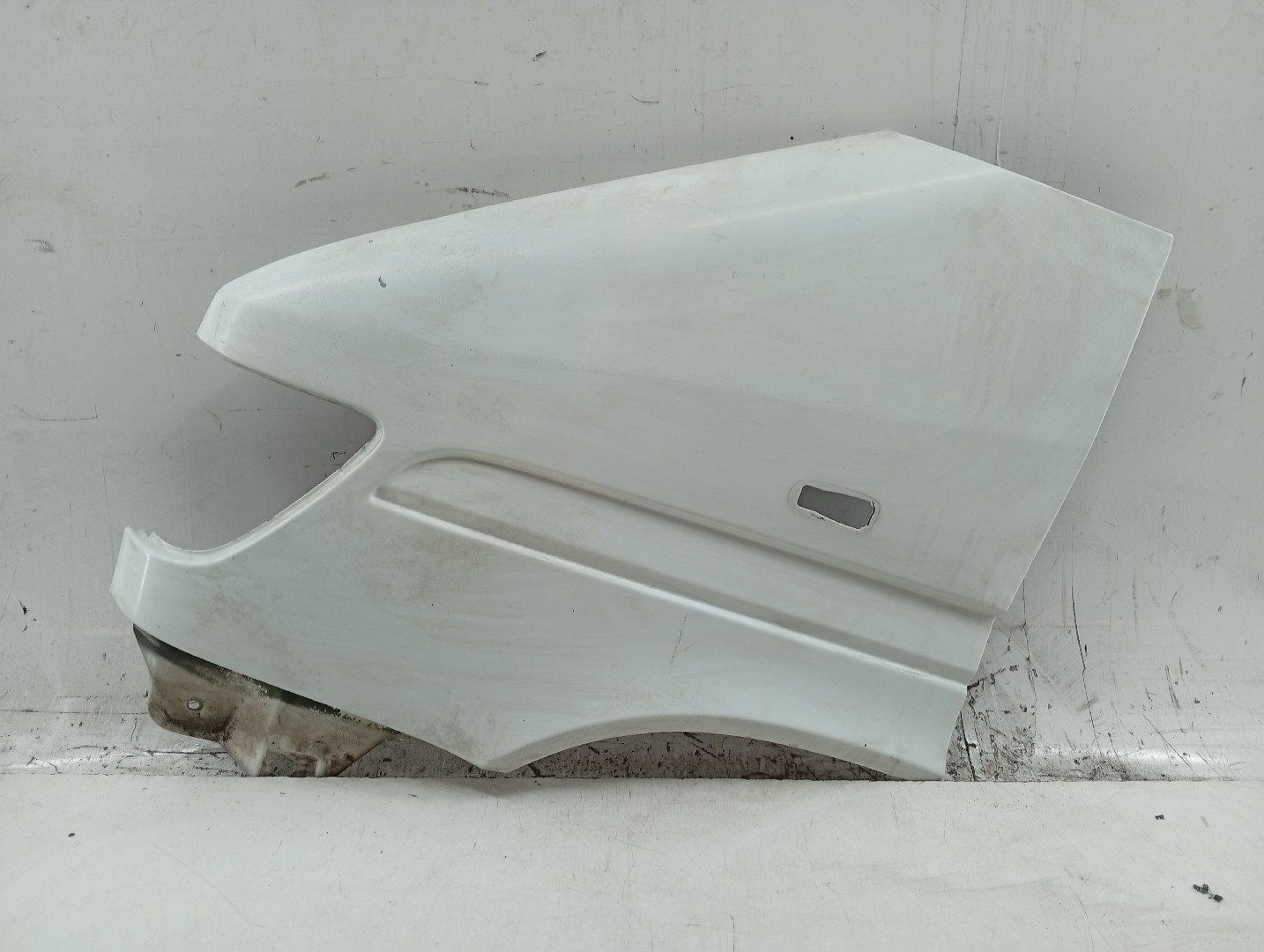 Guarda Lamas Esquerdo MERCEDES-BENZ SPRINTER 3-t Caixa (903) | 95 - 06 Imagem-6