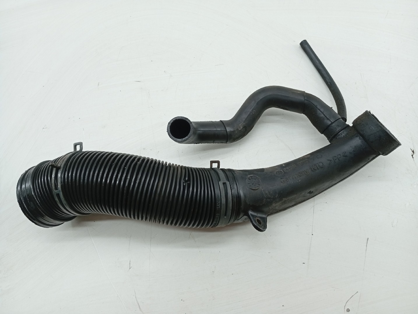 Tubo de Ar VOLKSWAGEN TRANSPORTER T4 Camião de plataforma/chassis (70E, 70L, 70M, 7DE, 7DL, 7D, | 90 - 03 Imagem-2