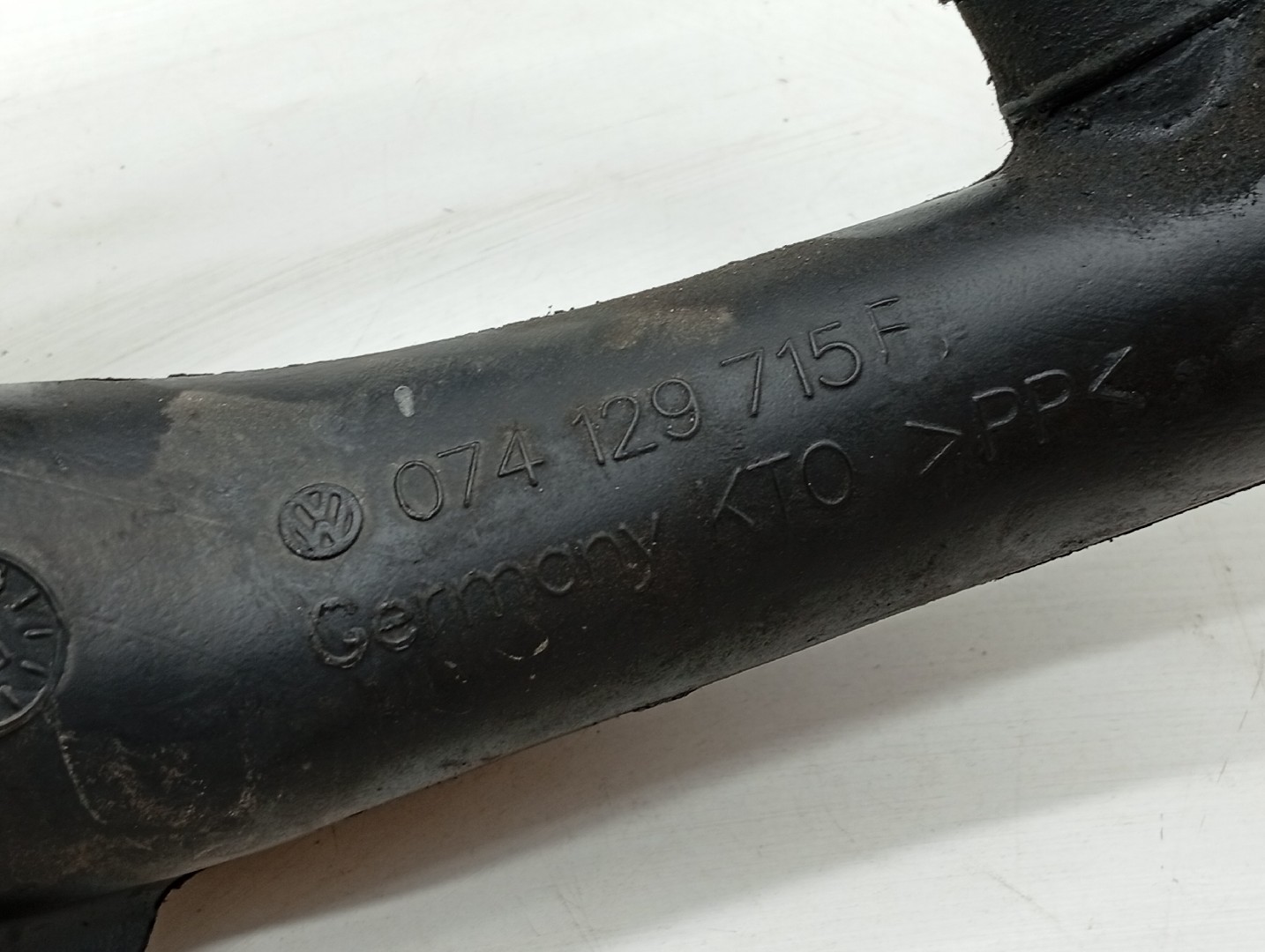 Tubo de Ar VOLKSWAGEN TRANSPORTER T4 Camião de plataforma/chassis (70E, 70L, 70M, 7DE, 7DL, 7D, | 90 - 03 Imagem-1