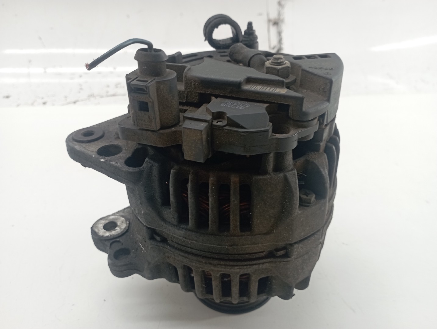 Alternador VOLKSWAGEN TRANSPORTER T4 Camião de plataforma/chassis (70E, 70L, 70M, 7DE, 7DL, 7D, | 90 - 03