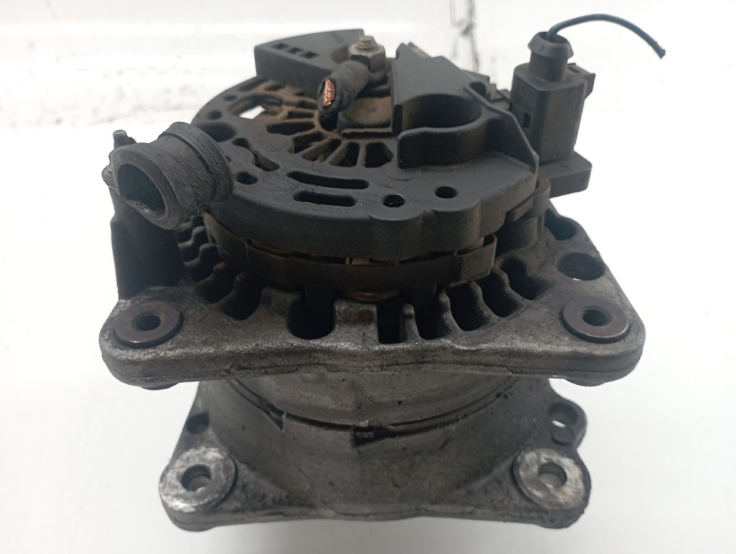 Alternador VOLKSWAGEN TRANSPORTER T4 Camião de plataforma/chassis (70E, 70L, 70M, 7DE, 7DL, 7D, | 90 - 03 Imagem-1