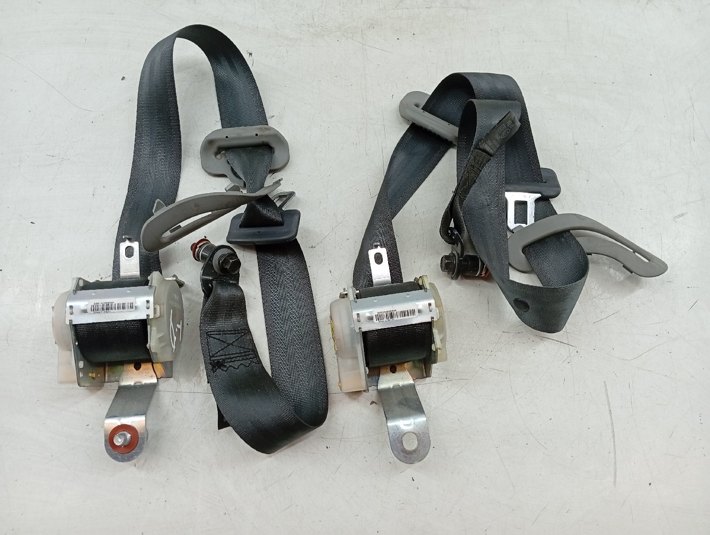 Cintos traseiros HYUNDAI SANTA FÉ II (CM) | 05 - 15