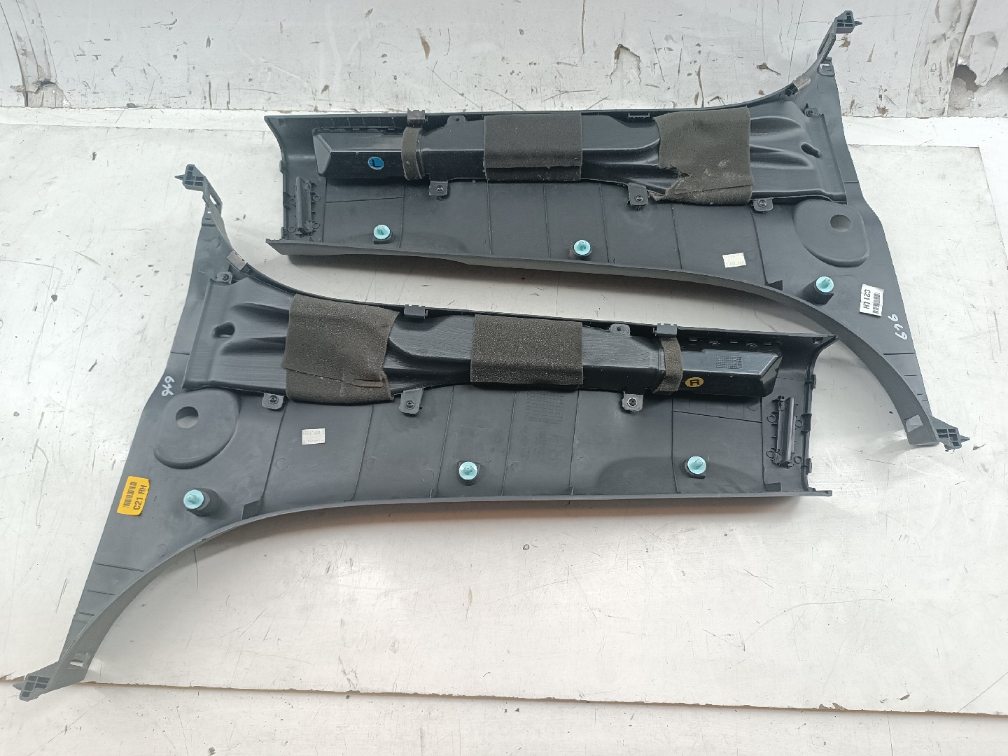 Moldura de pilar B HYUNDAI SANTA FÉ II (CM) | 05 - 15