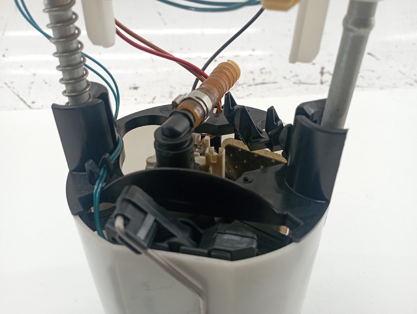 Bomba de Combustível BMW 1 (E87) | 03 - 13 Imagem-2