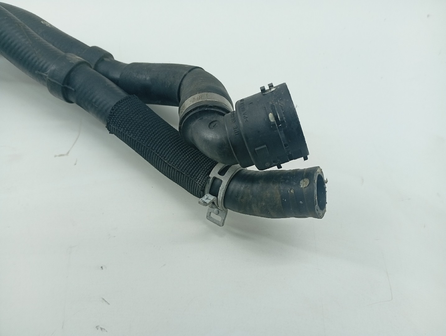 Tubo de Água BMW 1 (E87) | 03 - 13 Imagem-1