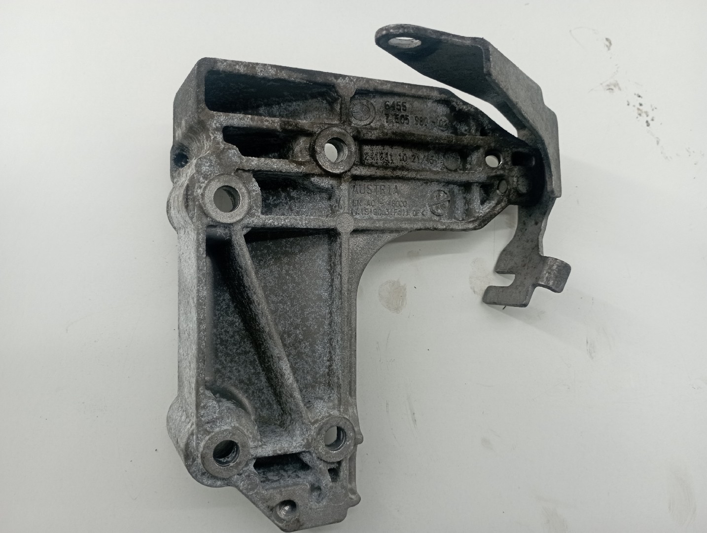 Suporte de Compressor de Ar Condicionado BMW 1 (E87) | 03 - 13 Imagem-2