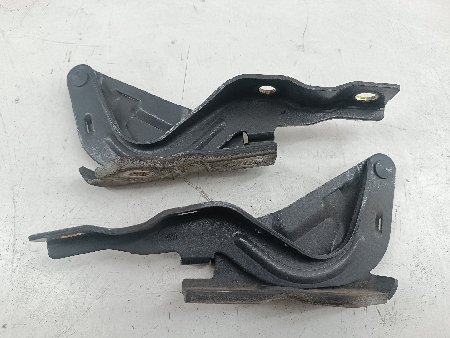 Dobradiças Capot HYUNDAI SANTA FÉ II (CM) | 05 - 15