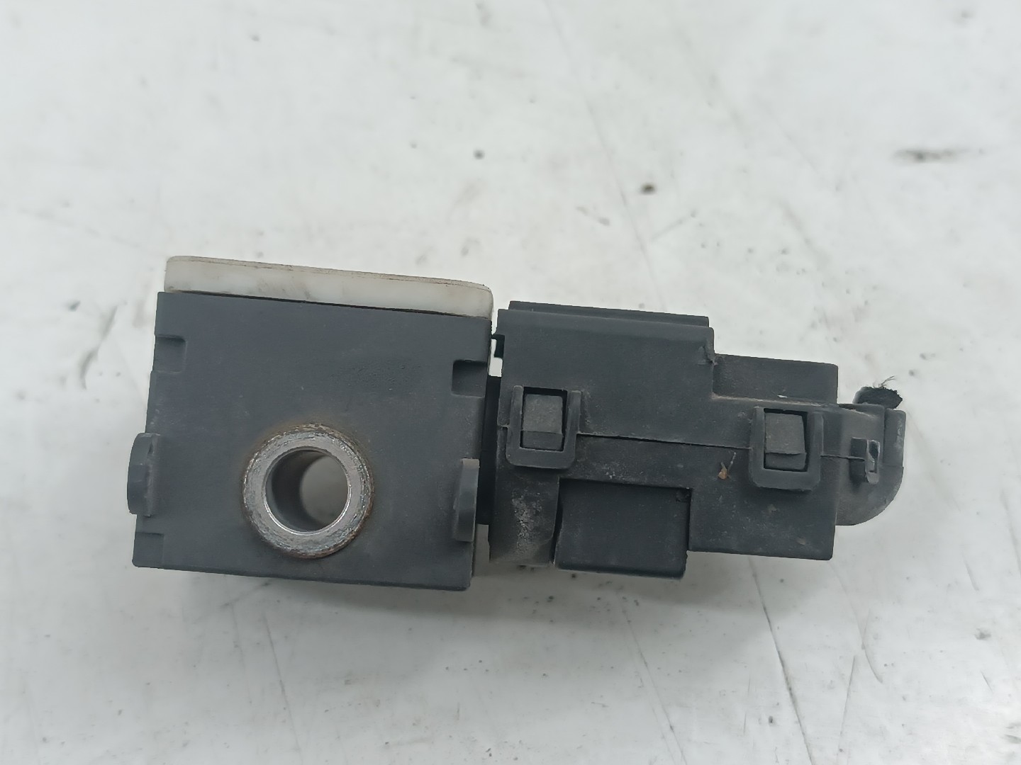 Sensor de Impacto HYUNDAI SANTA FÉ II (CM) | 05 - 15 Imagem-1