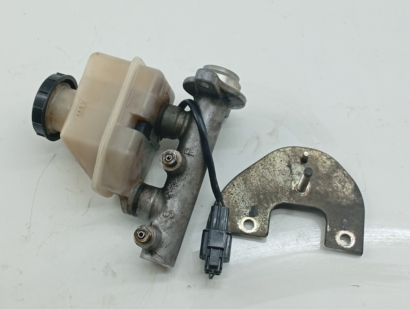 Bomba de travão HYUNDAI ACCENT três volumes (X-3) | 94 - 00 Imagem-4