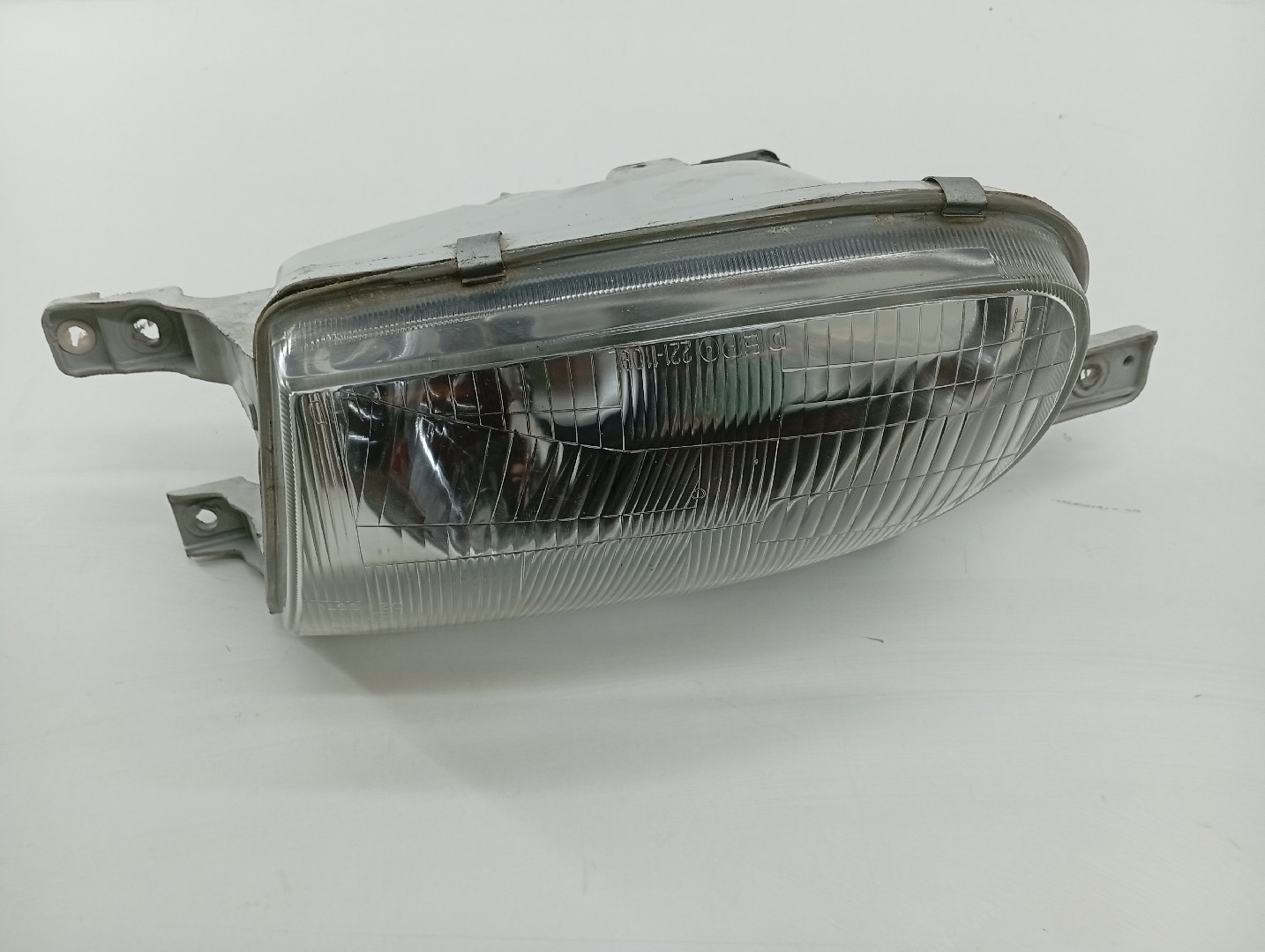 Ótica Esquerda HYUNDAI ACCENT três volumes (X-3) | 94 - 00