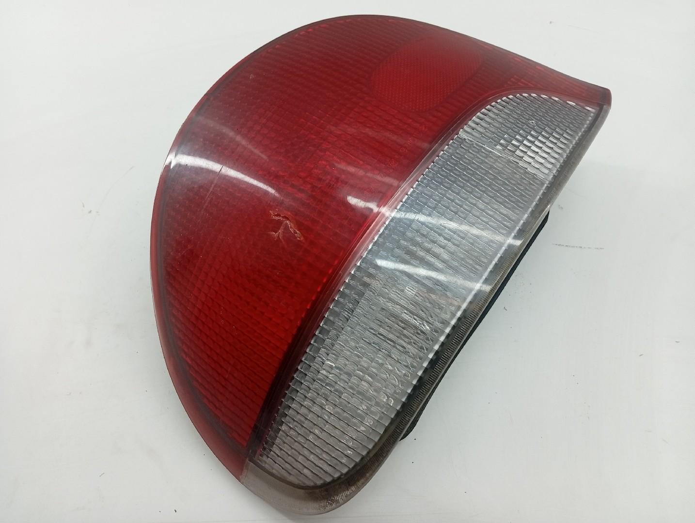 Farolim Stop Esquerdo HYUNDAI ACCENT três volumes (X-3) | 94 - 00 Imagem-1