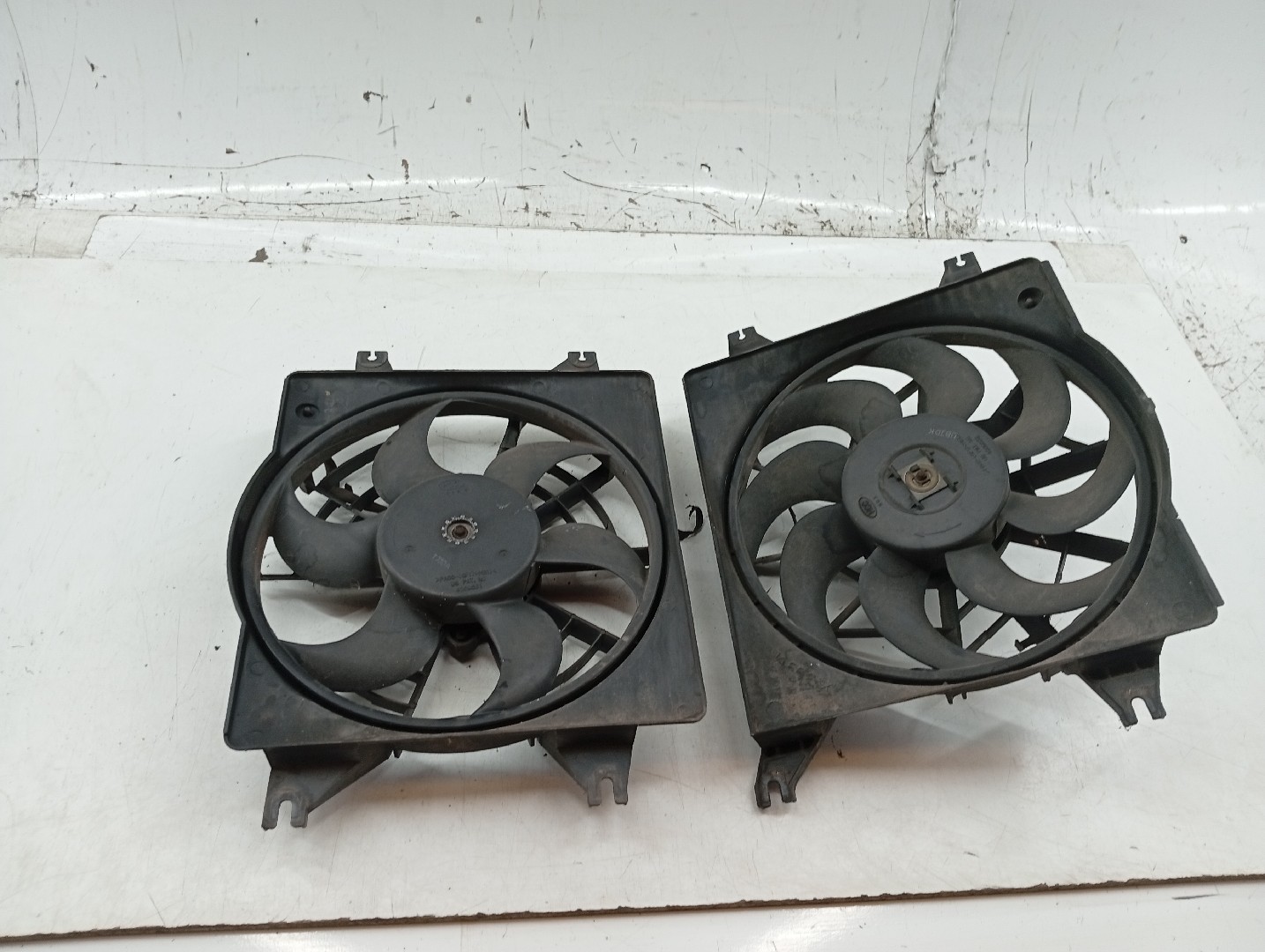 Termo ventiladores HYUNDAI ACCENT I (X-3) | 94 - 02 Imagem-2