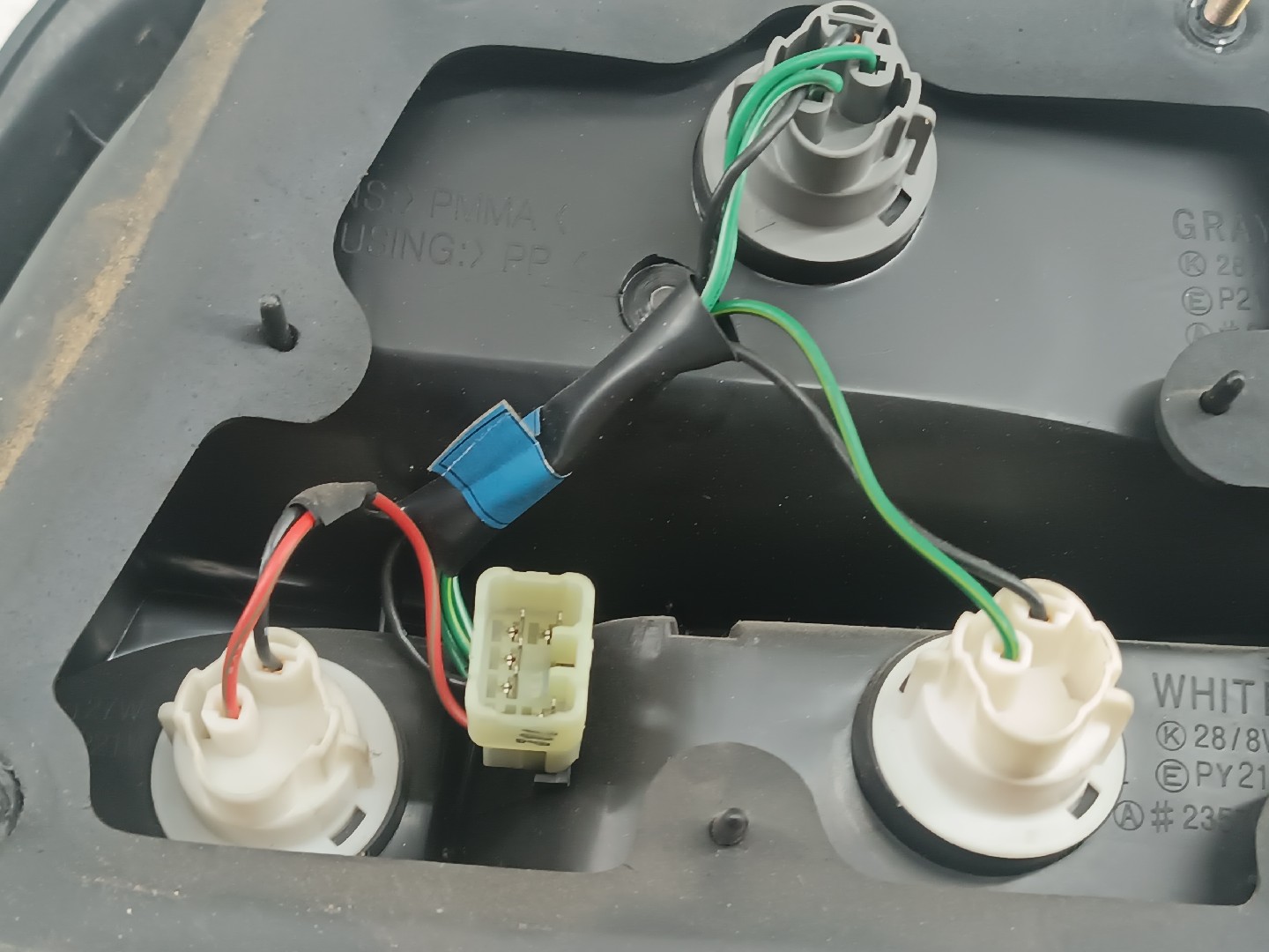 Farolim Stop Esquerdo HYUNDAI ACCENT I (X-3) | 94 - 02 Imagem-1