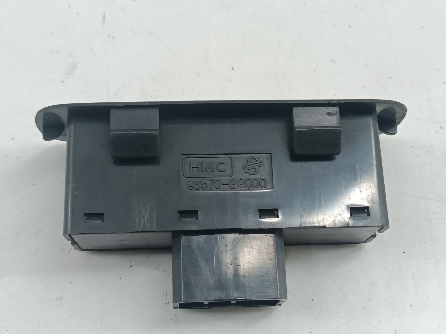 Comutador de vidro frente esquerdo HYUNDAI ACCENT I (X-3) | 94 - 02