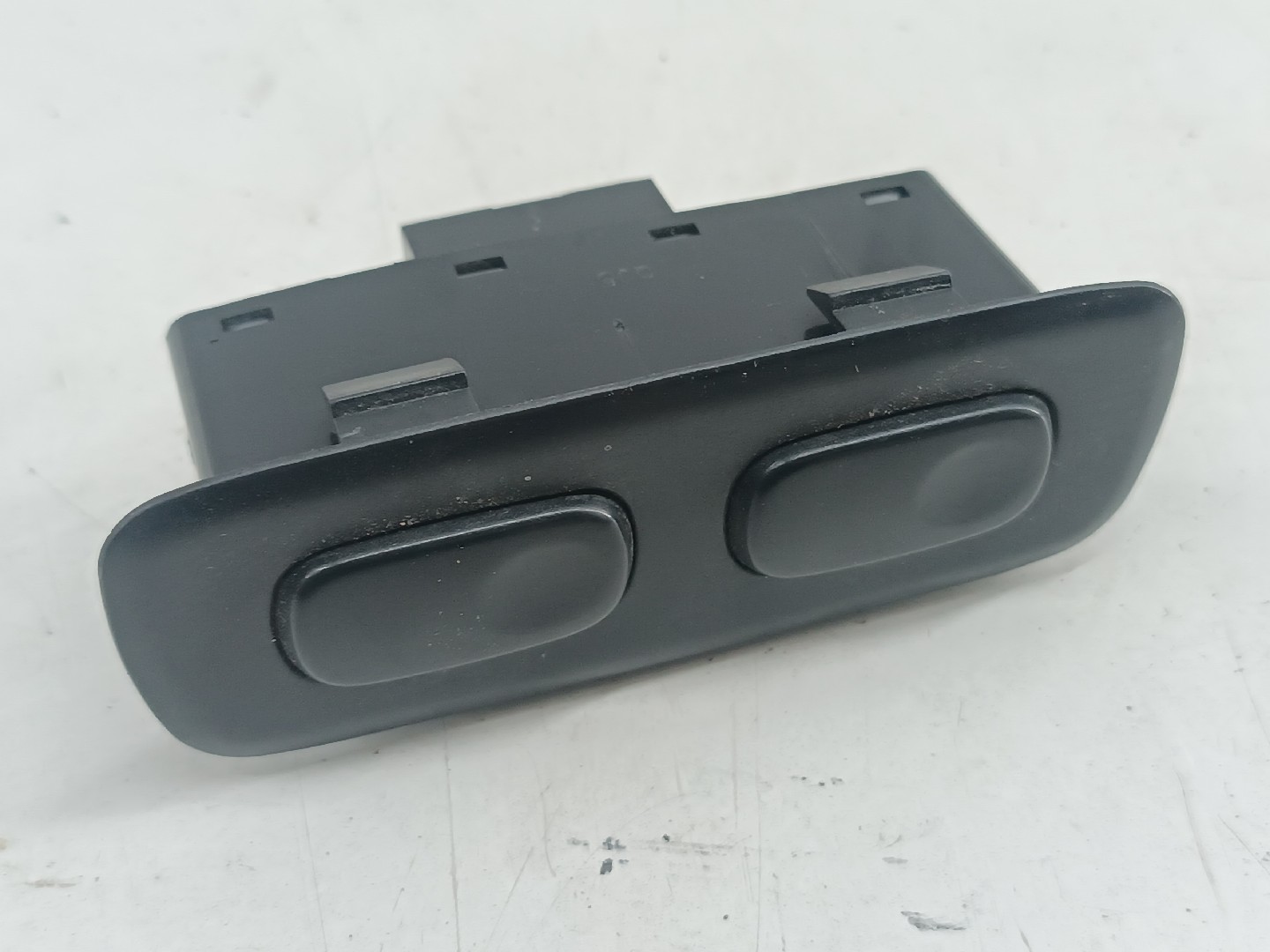 Comutador de vidro frente esquerdo HYUNDAI ACCENT I (X-3) | 94 - 02 Imagem-4