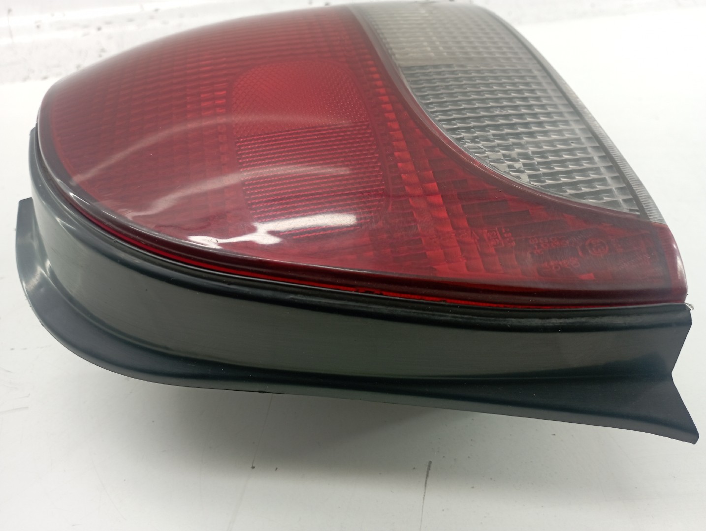 Farolim Stop Direito HYUNDAI ACCENT três volumes (X-3) | 94 - 00 Imagem-8