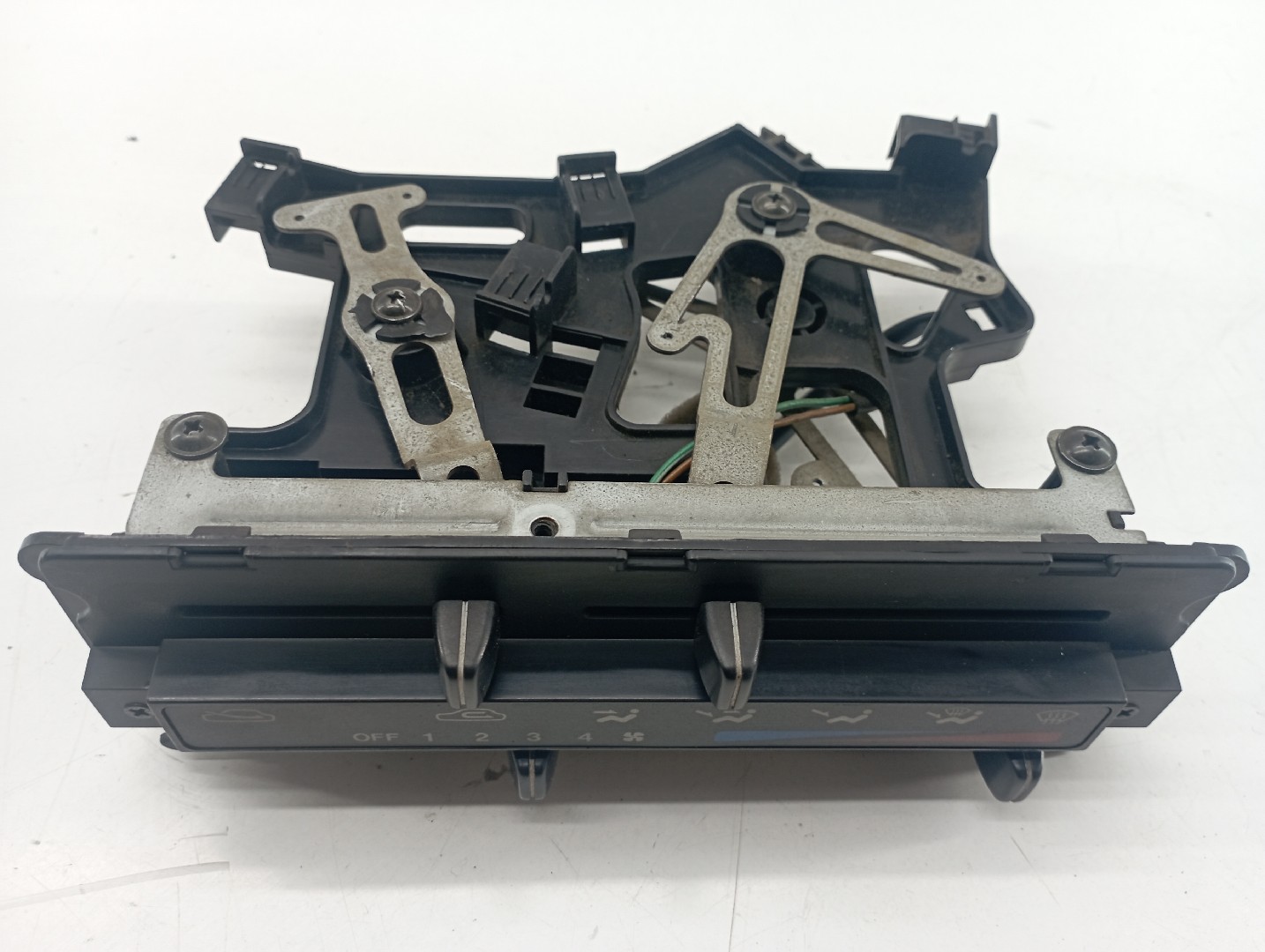 Comando da Sofagem HYUNDAI ACCENT três volumes (X-3) | 94 - 00 Imagem-1