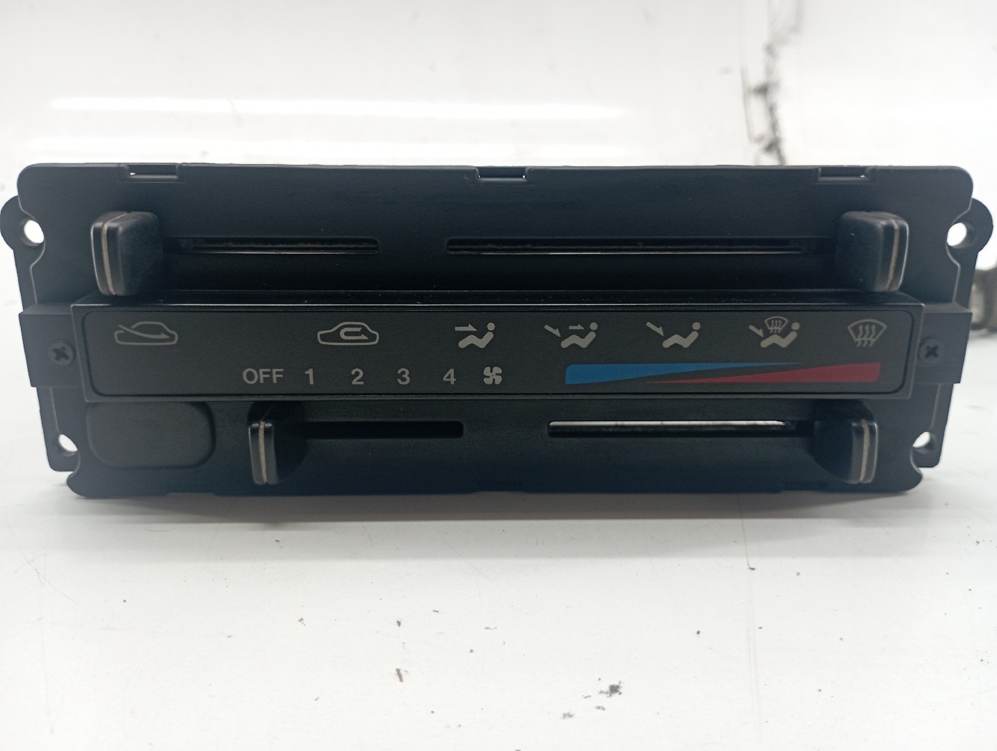 Comando da Sofagem HYUNDAI ACCENT três volumes (X-3) | 94 - 00 Imagem-4