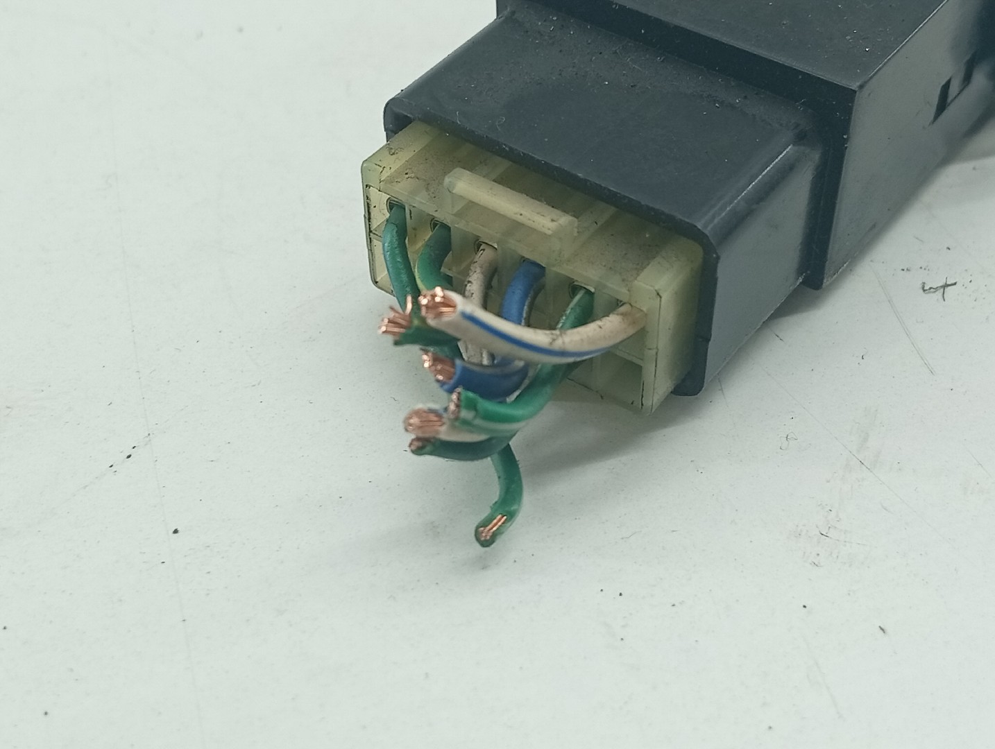 Interruptor 4 piscas HYUNDAI ACCENT três volumes (X-3) | 94 - 00 Imagem-1