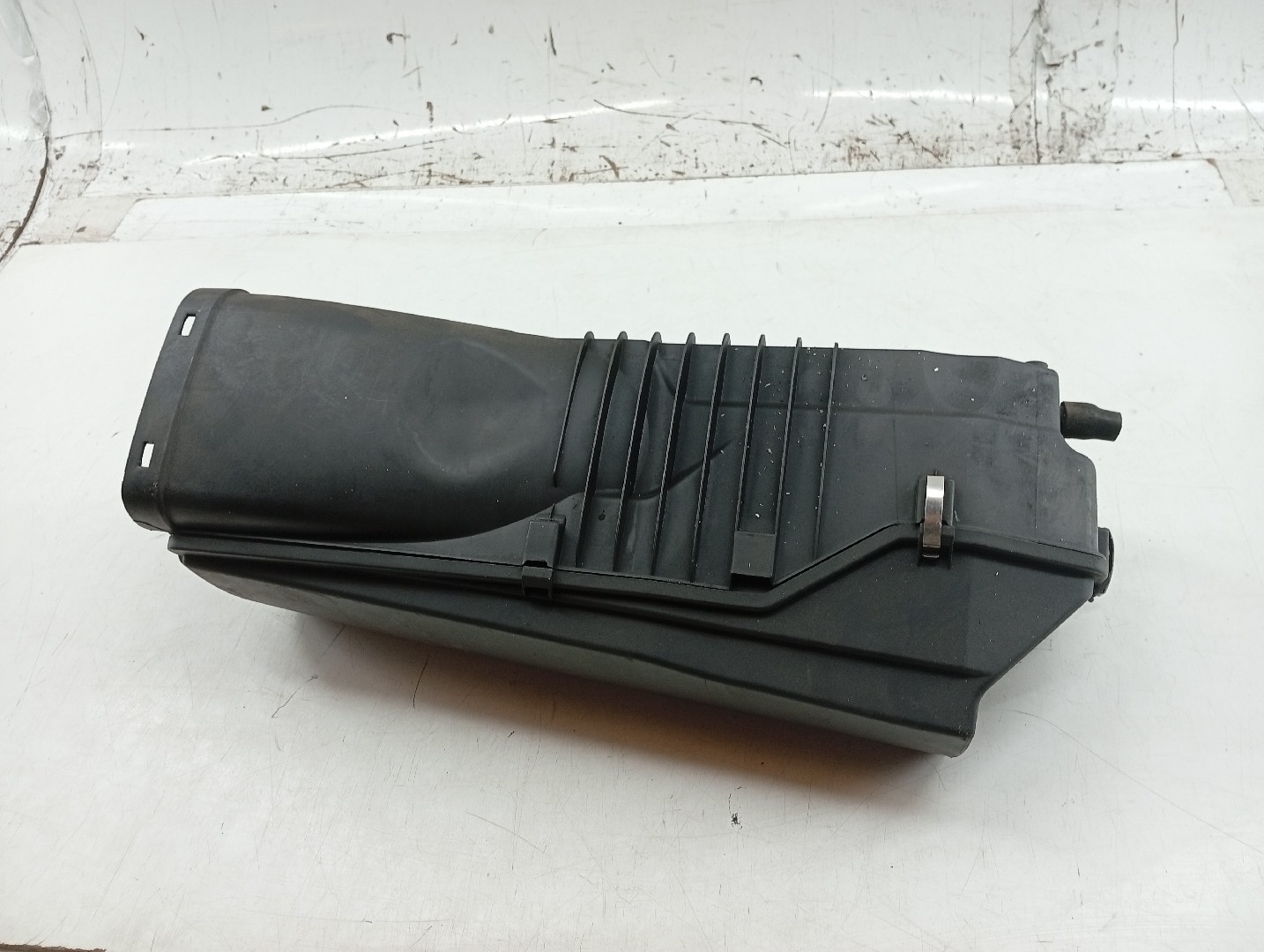 Caixa de filtro de ar MERCEDES-BENZ E-CLASS (W211) | 02 - 09 Imagem-4