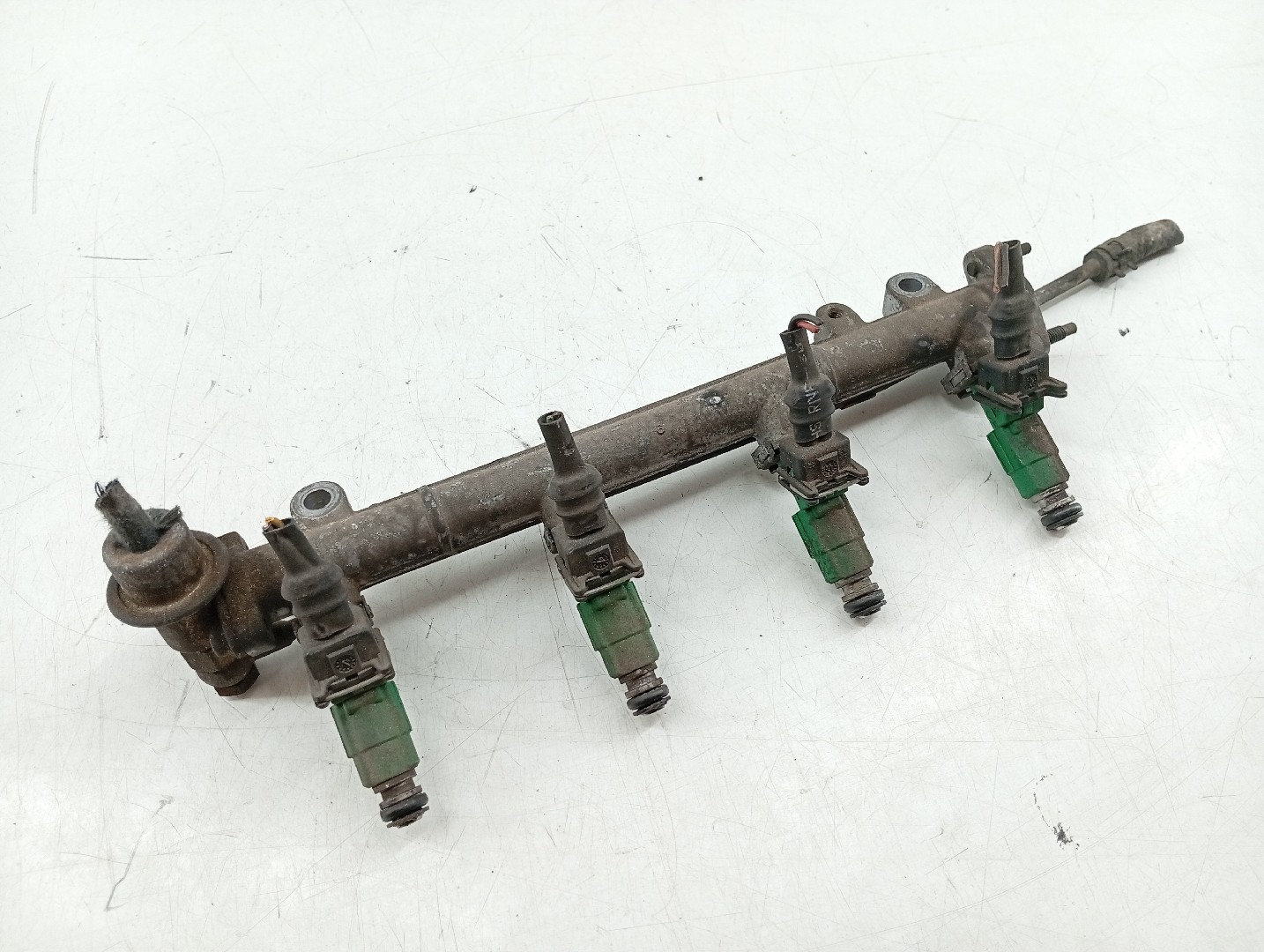 Regua Injectora HYUNDAI ACCENT I (X-3) | 94 - 02