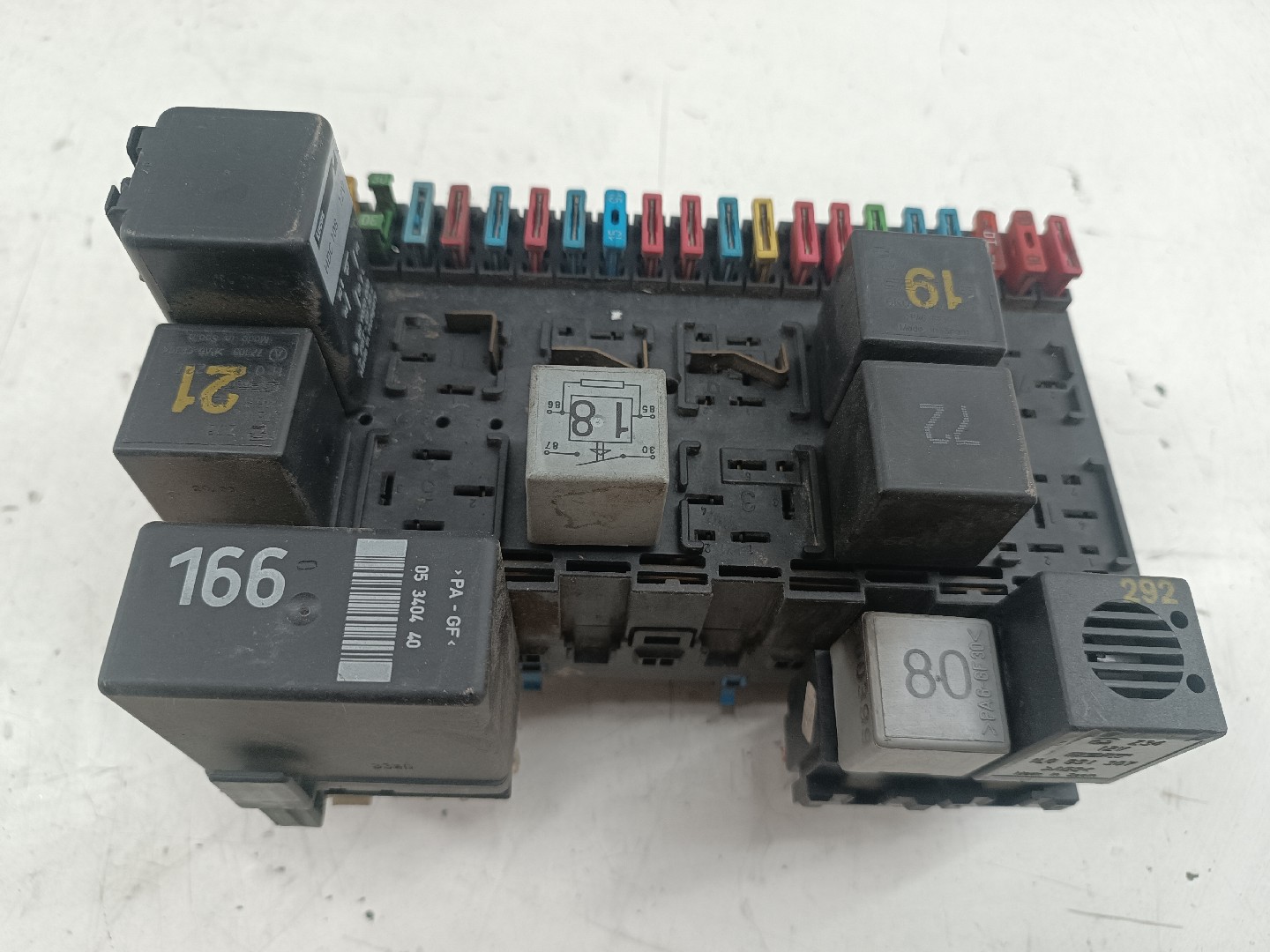 Caixa de fusíveis e relés VOLKSWAGEN CADDY II Combi (9K9B) | 95 - 04 Imagem-3