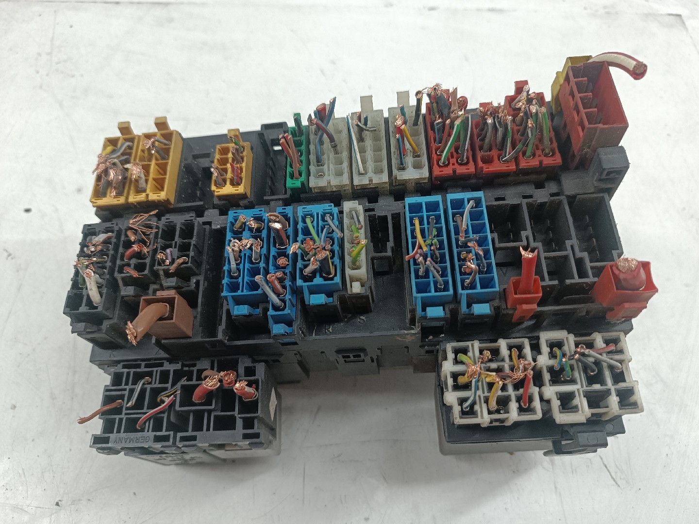 Caixa de fusíveis e relés VOLKSWAGEN CADDY II Combi (9K9B) | 95 - 04