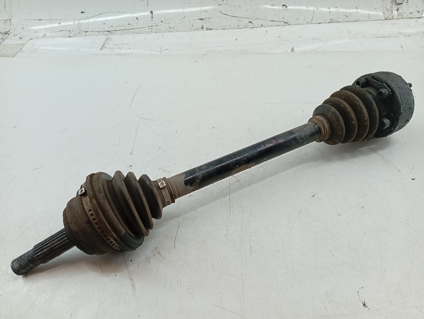 Transmissão Esquerda VOLKSWAGEN CADDY II Combi (9K9B) | 95 - 04 Imagem-2