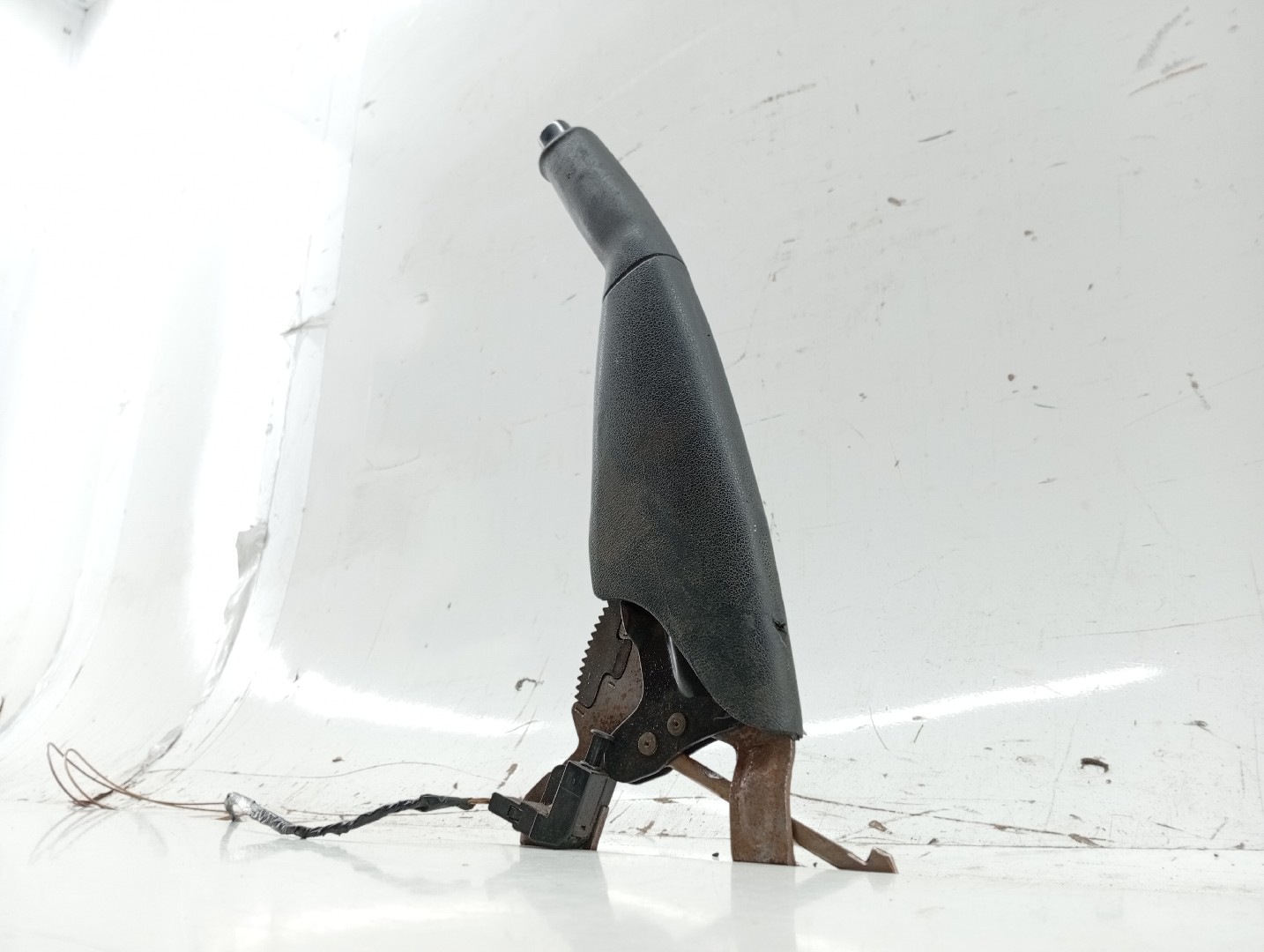 Travão de mão VOLKSWAGEN CADDY II Combi (9K9B) | 95 - 04 Imagem-2