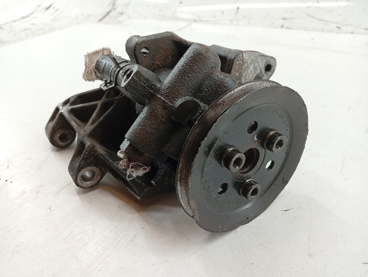 Bomba de direção VOLKSWAGEN CADDY II Combi (9K9B) | 95 - 04 Imagem-1