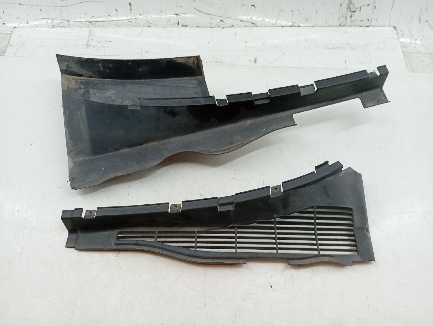 Grelha de torpedo VOLKSWAGEN CADDY II Combi (9K9B) | 95 - 04 Imagem-1