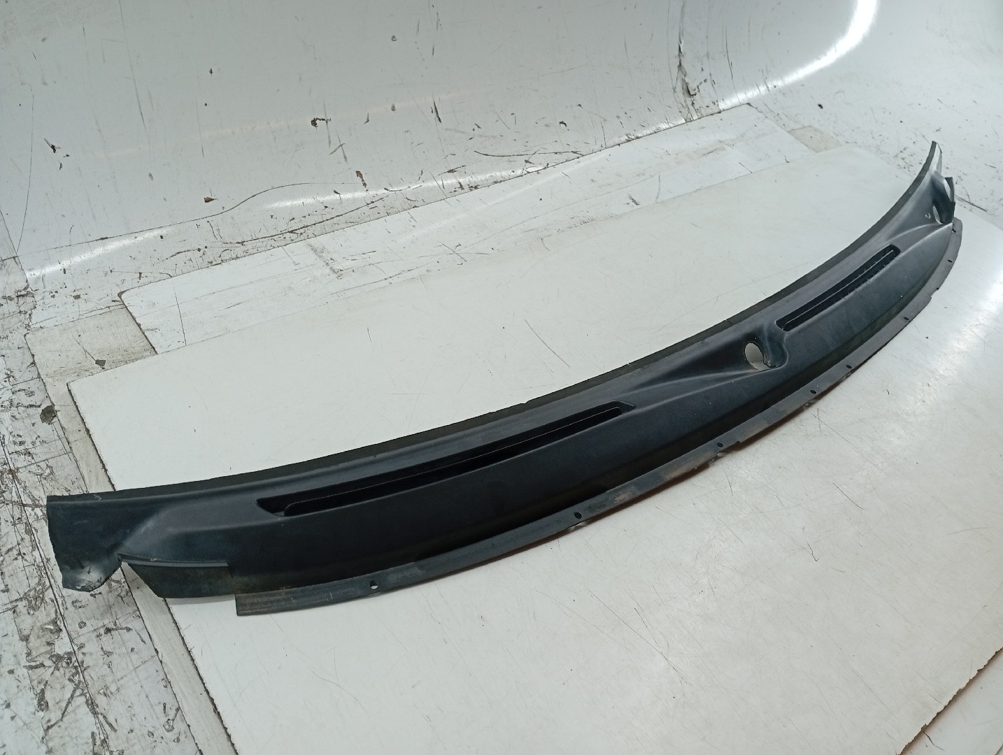 Grelha de torpedo VOLKSWAGEN CADDY II Combi (9K9B) | 95 - 04 Imagem-1