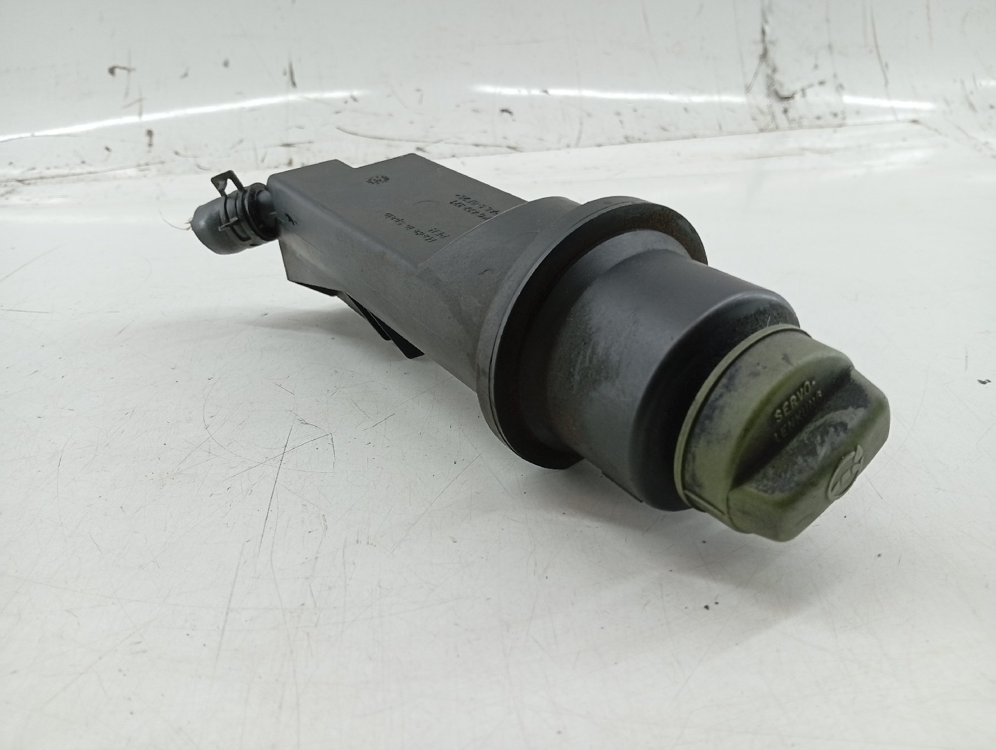 Reservatorio do oleo da direção VOLKSWAGEN CADDY II Combi (9K9B) | 95 - 04 Imagem-4