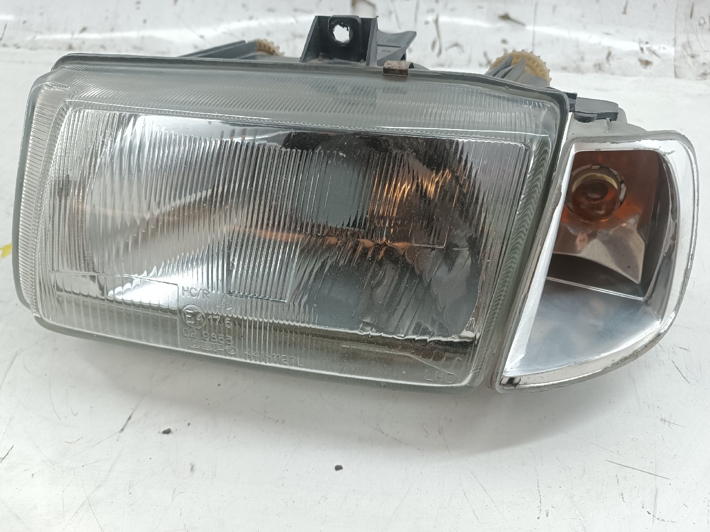 Ótica Esquerda VOLKSWAGEN CADDY II Combi (9K9B) | 95 - 04 Imagem-6