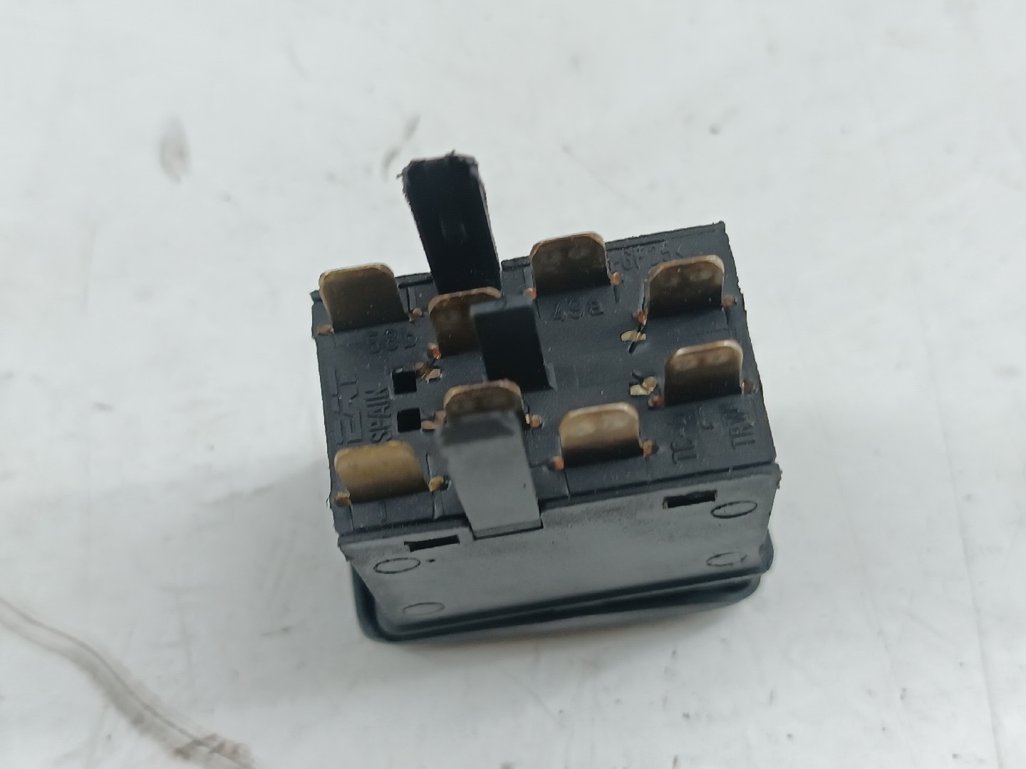 Botão dos 4 piscas VOLKSWAGEN CADDY II Combi (9K9B) | 95 - 04 Imagem-2