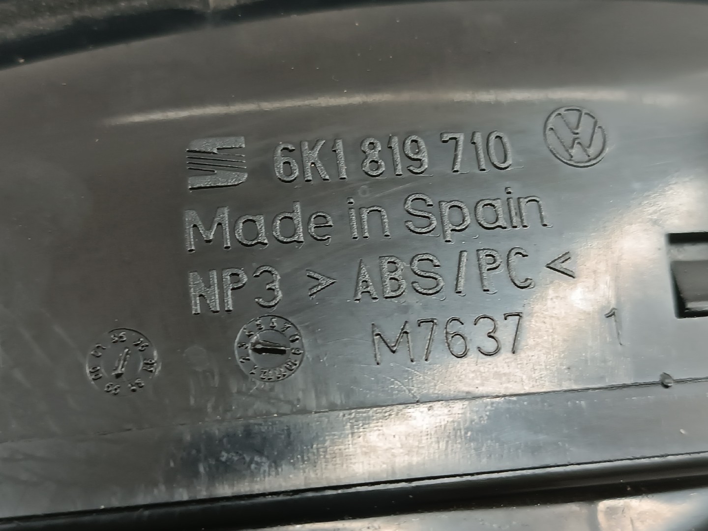 Difusor de ar direito VOLKSWAGEN CADDY II Combi (9K9B) | 95 - 04 Imagem-1